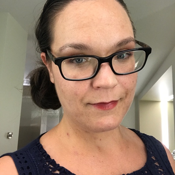 Meet your Posher, Catherine - Picture 2 of 7